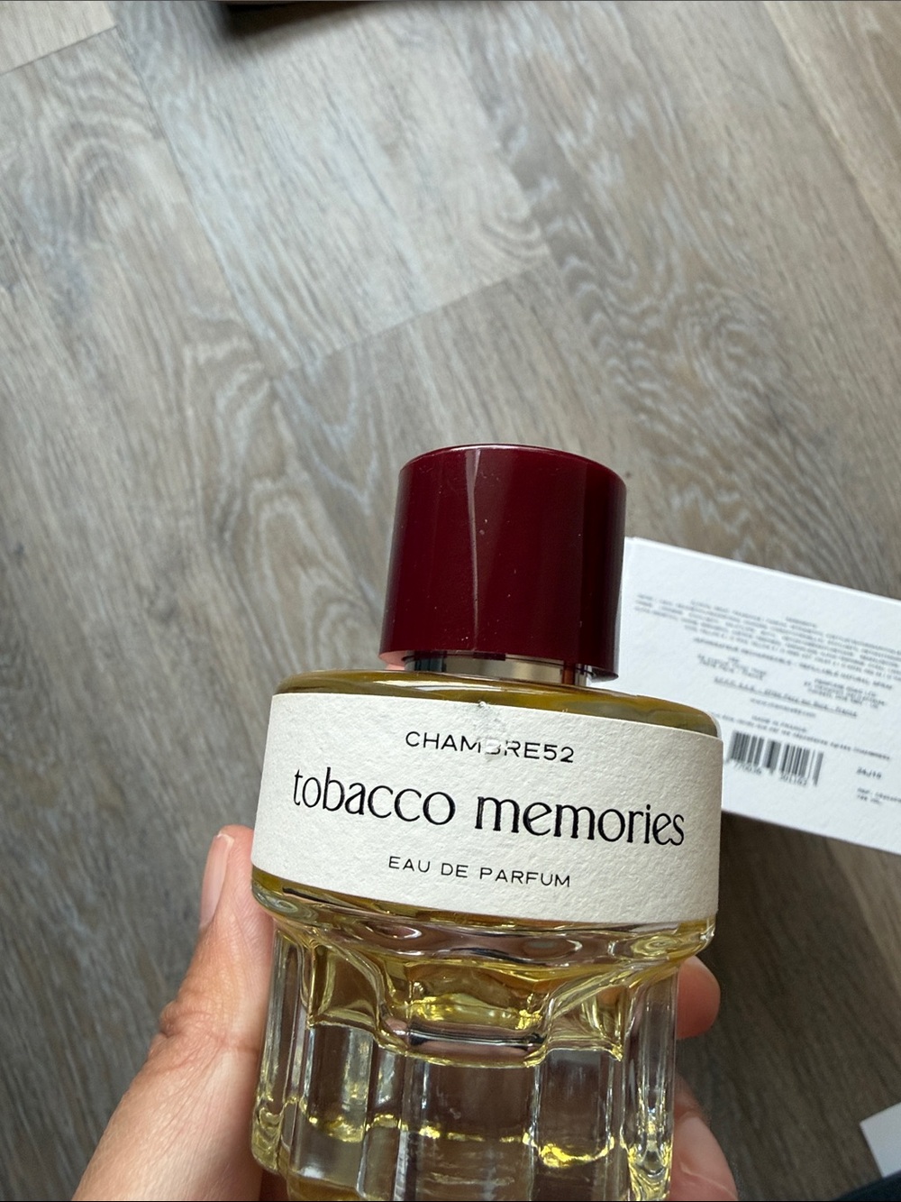 Tobacco Memories Eau de Parfum — Warm Amber (52 ml) - Picture 4 of 5